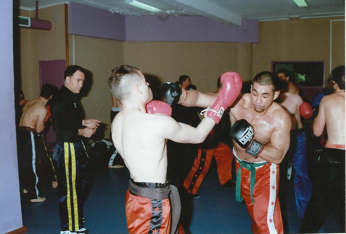 Miguel García Sánchez atento a Francisco Dominguez "yuyu" y Angel Zumaquera.