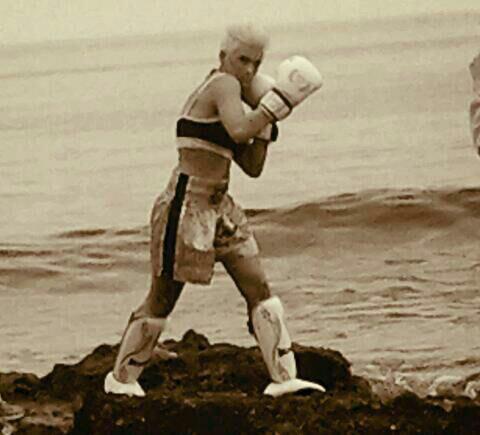 Full-Contact-femenino51