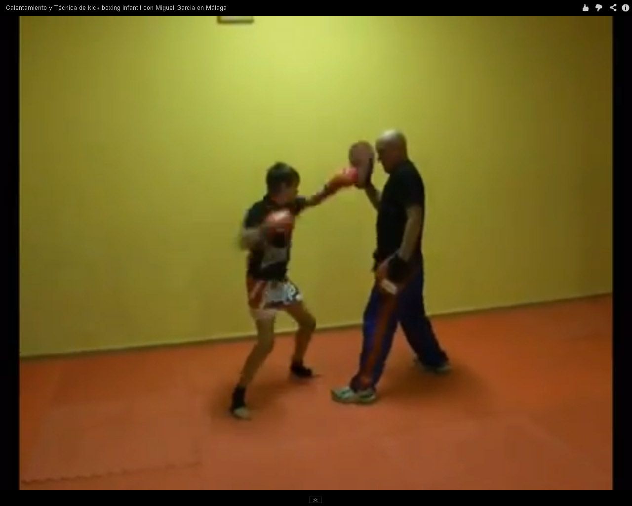 Calentamiento y Técnica de Kick Boxing infantil. Dani Portillo supervisado por Miguel García Sánchez.